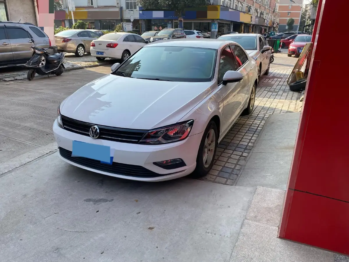 2018 Volkswagen Lamando 1.4T 131HP L4 7DCT