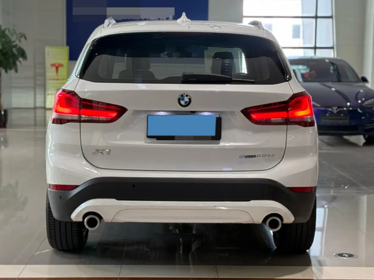 2022 BMW X1 2.0T 192HP L4 7DCT,autocango,china used car exporter,china ev exporter,chinese used car exporter,chinese used ev exporter