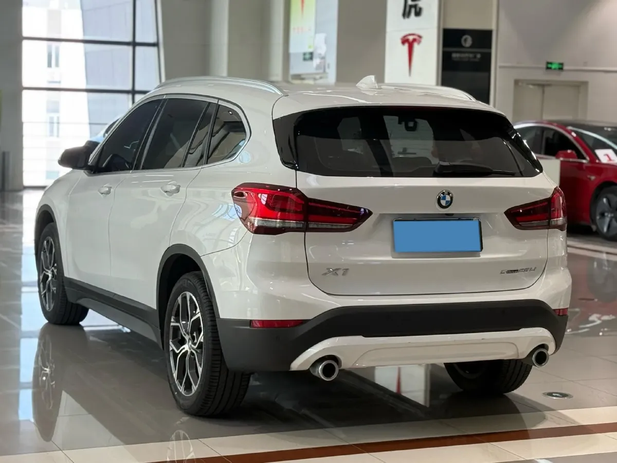 2022 BMW X1 2.0T 192HP L4 7DCT,autocango,china used car exporter,china ev exporter,chinese used car exporter,chinese used ev exporter