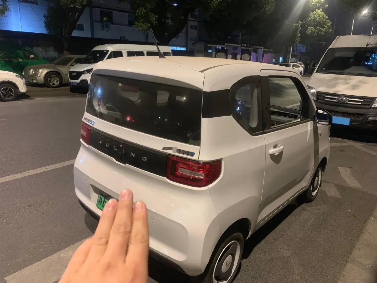 2020 WuLing HongGuang MINI EV BEV 9.3KWH,autocango,china used car exporter,china ev exporter,chinese used car exporter,chinese used ev exporter