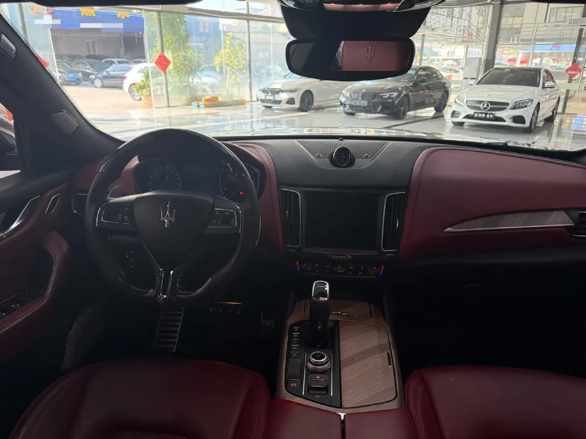 2019 Maserati Levante 3.0T 350HP V6 8AT,autocango,china used car exporter,china ev exporter,chinese used car exporter,chinese used ev exporter