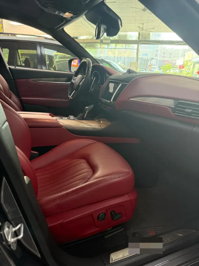 2019 Maserati Levante 3.0T 350HP V6 8AT,autocango,china used car exporter,china ev exporter,chinese used car exporter,chinese used ev exporter