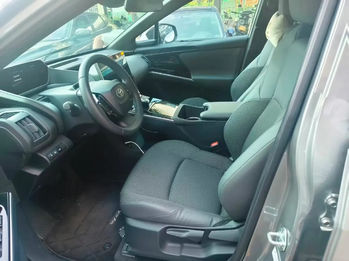 2024 Toyota BZ4X BEV 66.7KWH,autocango,china used car exporter,china ev exporter,chinese used car exporter,chinese used ev exporter