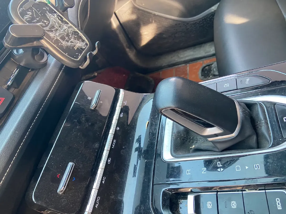 2020 WuLing KaiJie 1.5T 147HP L4 CVT,autocango,china used car exporter,china ev exporter,chinese used car exporter,chinese used ev exporter