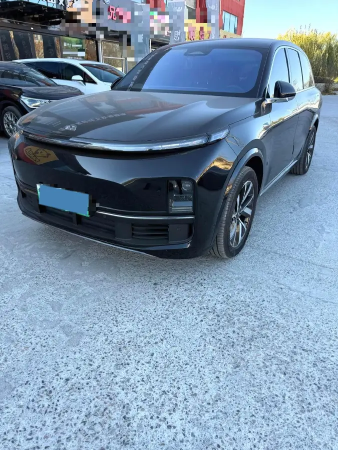 2023 Li L8 Range Extended 154HP REEV 40.9KWH