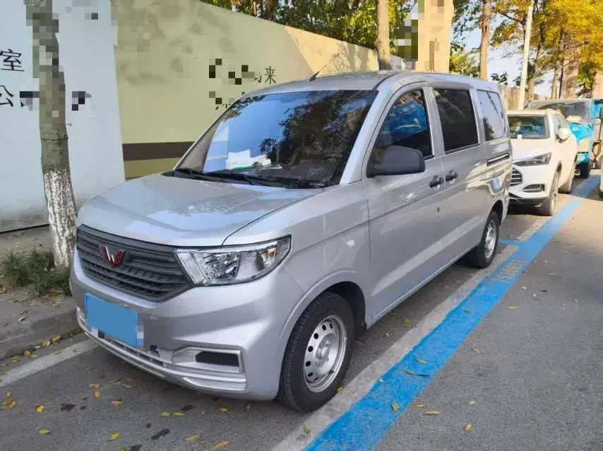 2022 JinBei Little Sea Lion X30 1.5L 102HP L4 5MT 2022 JinBei Little Sea Lion X30 1.5L 102HP L4 5MT