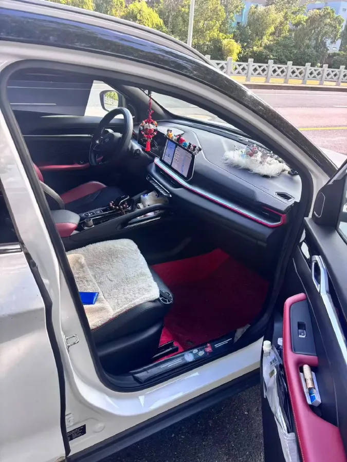 2023 Geely Coolray 1.5T 181HP L4 7DCT,autocango,china used car exporter,china ev exporter,chinese used car exporter,chinese used ev exporter