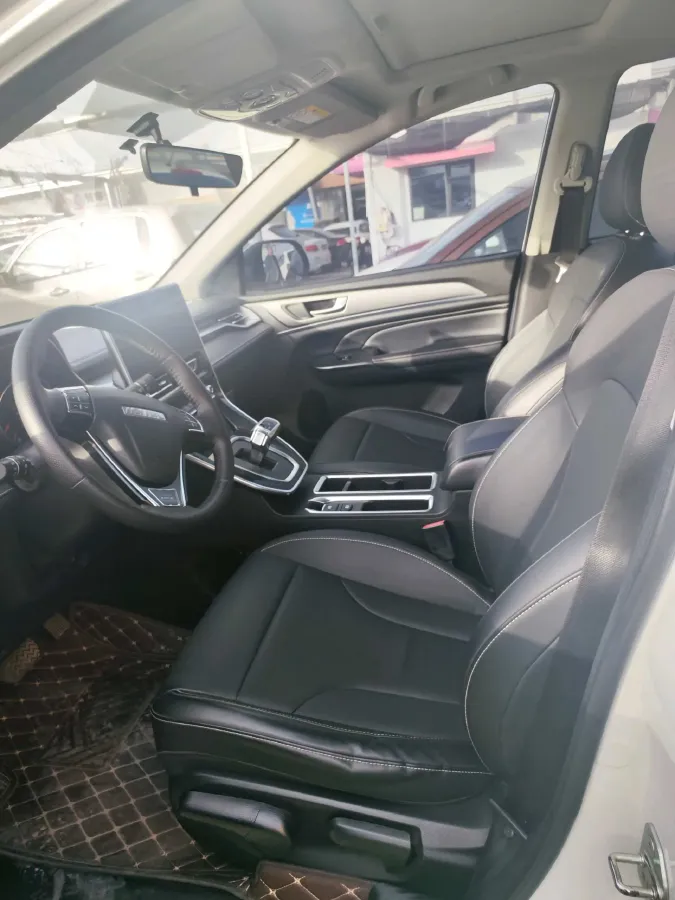 2021 Haval M6 1.5T 150HP L4 7DCT,autocango,china used car exporter,china ev exporter,chinese used car exporter,chinese used ev exporter