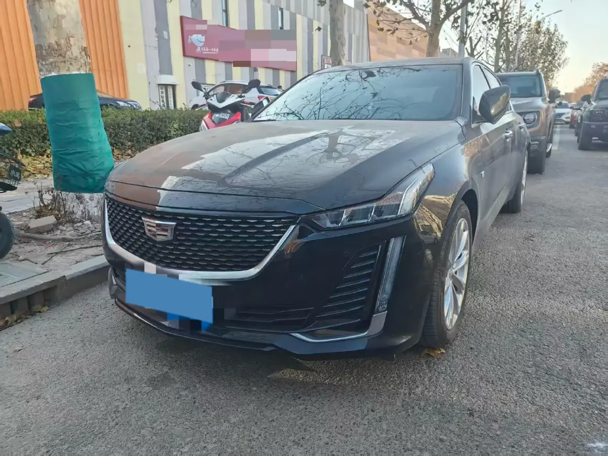 2022 Cadillac CT5 2.0T 237HP L4 10AT