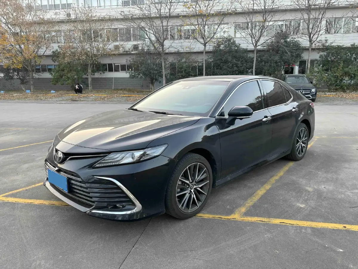 2021 Toyota Camry 2.5L 209HP L4 8AT
