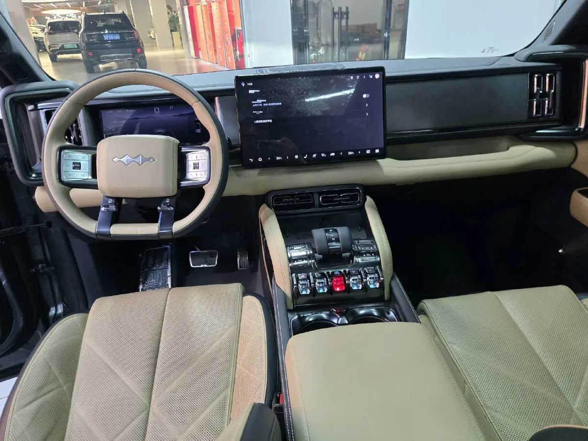 2023 FangChengBao Bao 5 1.5T 194HP L4 E-CVT PHEV 31.8KWH,autocango,china used car exporter,china ev exporter,chinese used car exporter,chinese used ev exporter