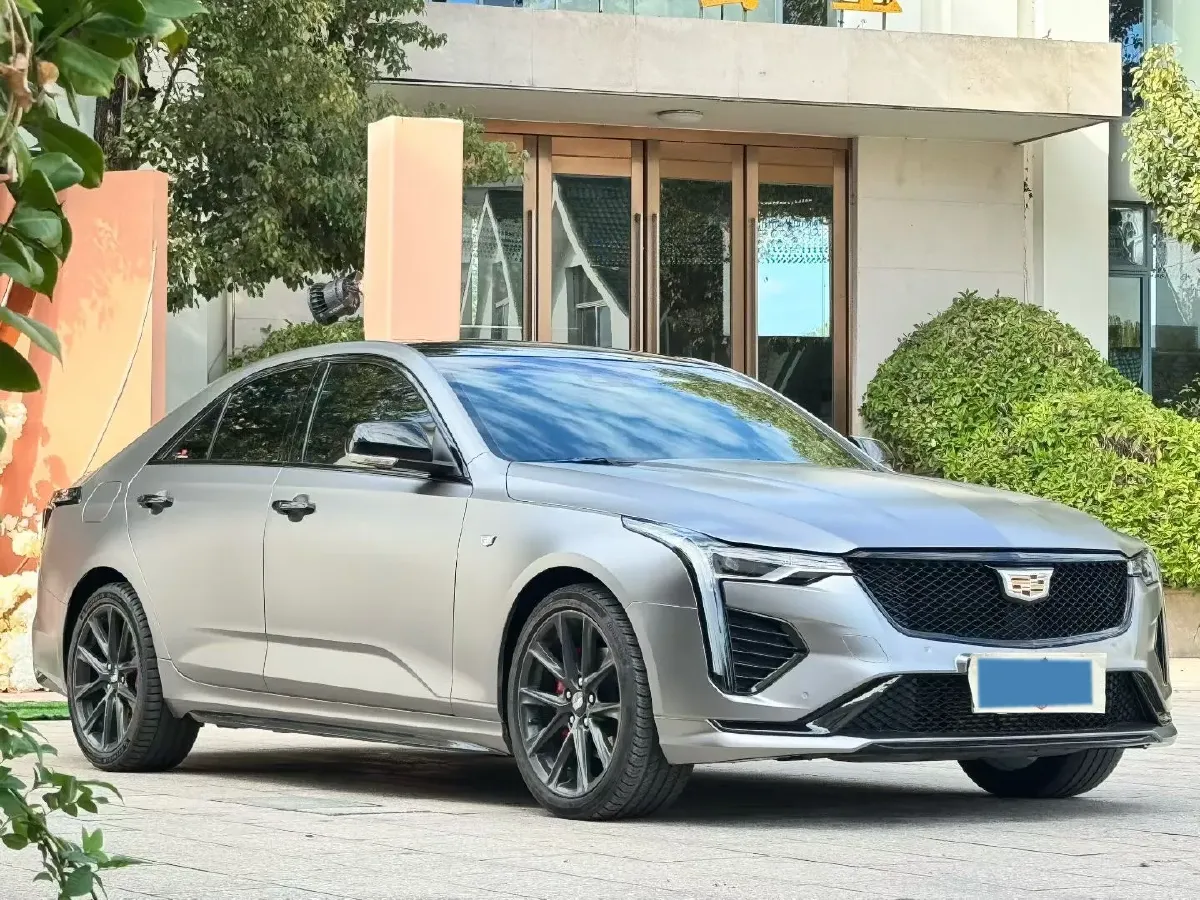 2022 Cadillac CT4 2.0T 237HP L4 8AT,autocango,china used car exporter,china ev exporter,chinese used car exporter,chinese used ev exporter