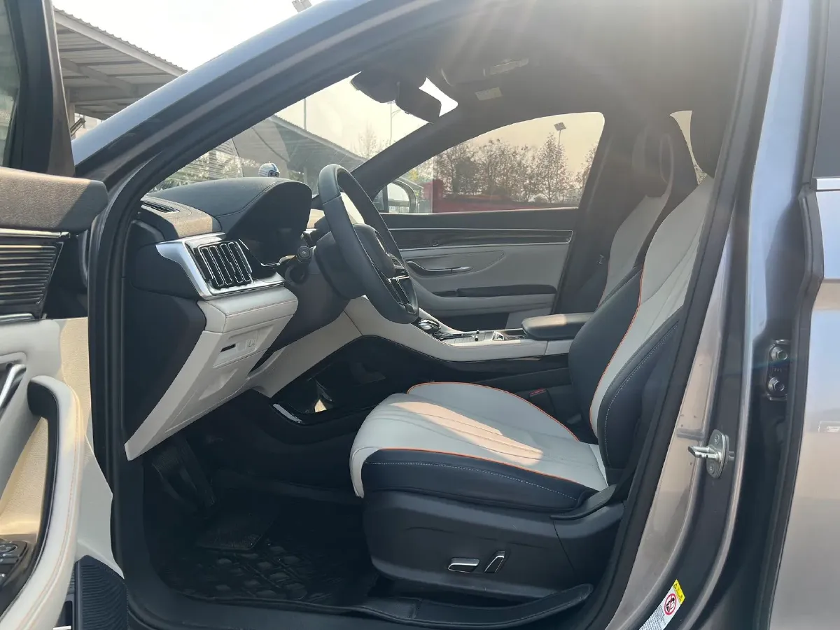 2022 Hyundai Tucson 2.0L 150HP L4 6AT Hybrid,autocango,china used car exporter,china ev exporter,chinese used car exporter,chinese used ev exporter