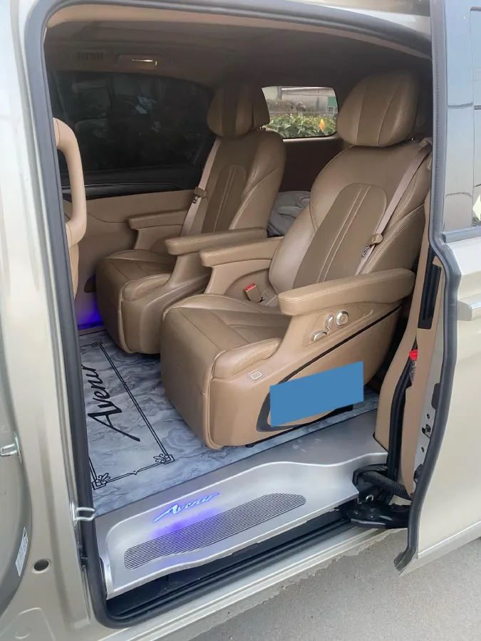 2020 Buick GL8 2.0T 237HP L4 9AT,autocango,china used car exporter,china ev exporter,chinese used car exporter,chinese used ev exporter