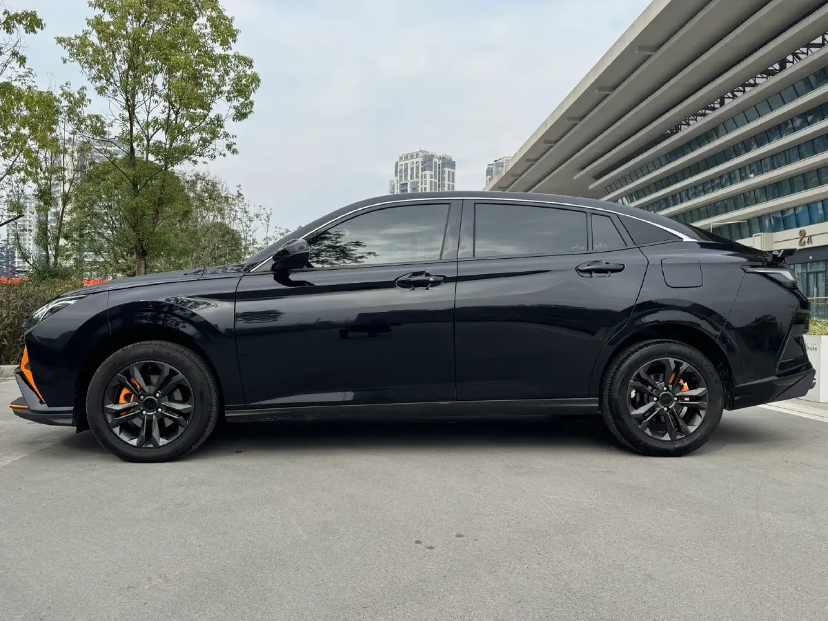 2024 DongFeng Aeolus YiXuan 1.5T 197HP L4 6DCT,autocango,china used car exporter,china ev exporter,chinese used car exporter,chinese used ev exporter