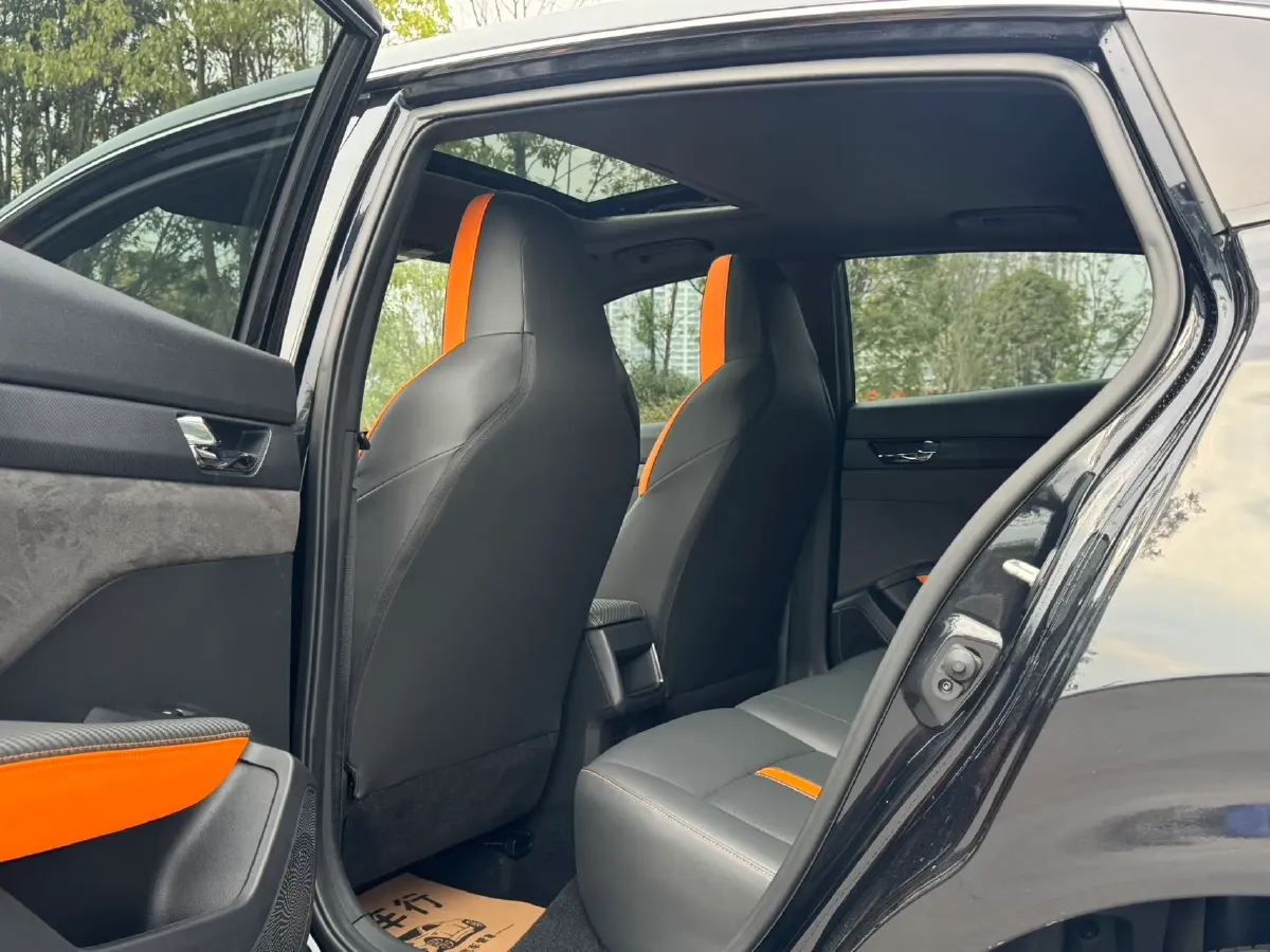 2024 DongFeng Aeolus YiXuan 1.5T 197HP L4 6DCT,autocango,china used car exporter,china ev exporter,chinese used car exporter,chinese used ev exporter