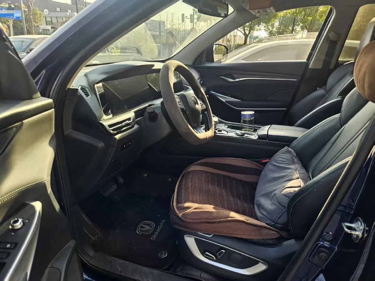 2020 ChangAn CS75 Plus 2.0T 233HP L4 8AT,autocango,china used car exporter,china ev exporter,chinese used car exporter,chinese used ev exporter