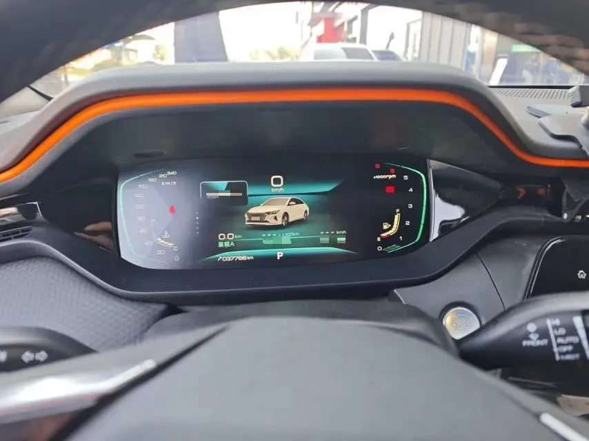 2023 DongFeng Aeolus YiXuan MAX 1.5T 190HP L4 7DCT,autocango,china used car exporter,china ev exporter,chinese used car exporter,chinese used ev exporter