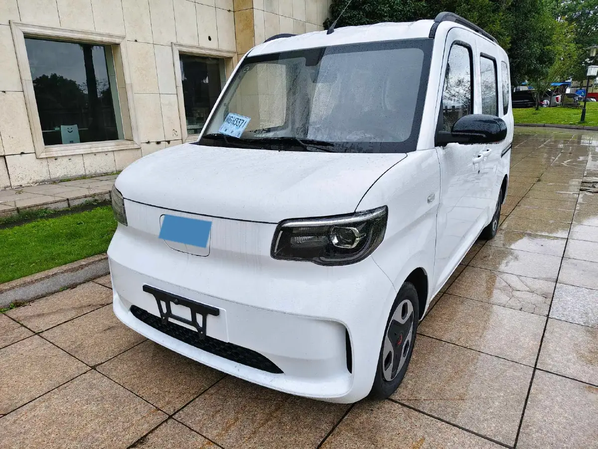 2025 WuLing ZhiGuang BEV 17.7KWH
