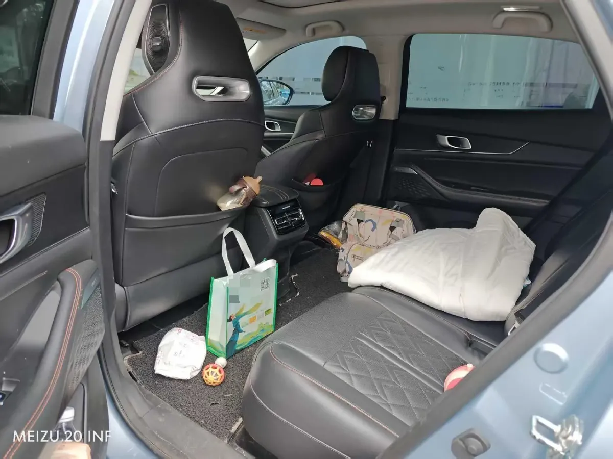 2021 ChangAn UNI-K 2.0T 233HP L4 8AT,autocango,china used car exporter,china ev exporter,chinese used car exporter,chinese used ev exporter