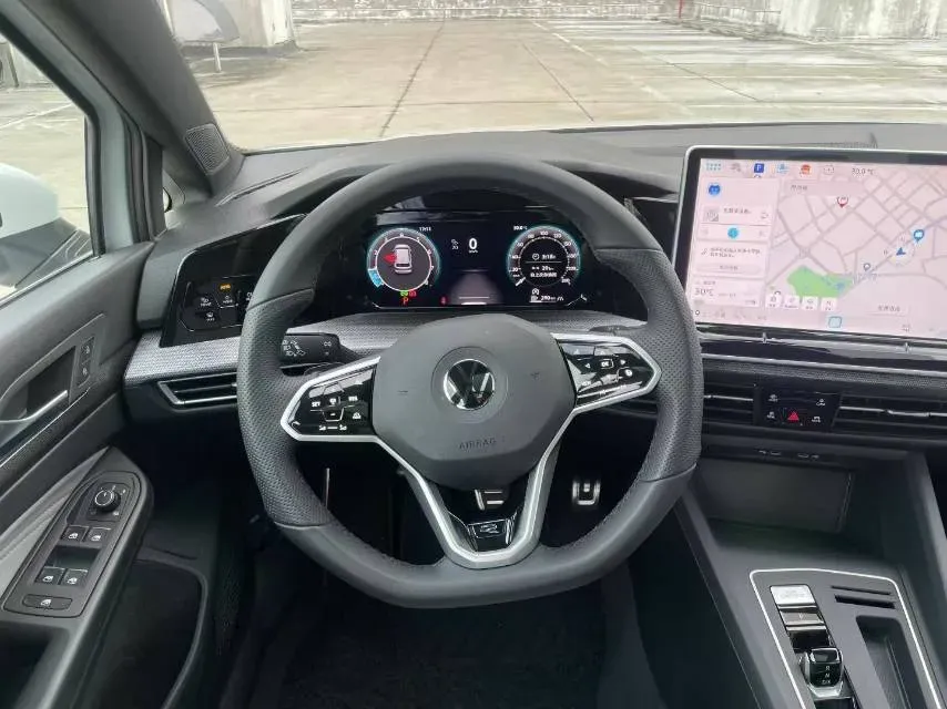 2025 Volkswagen Golf 1.5T 160HP L4 7DCT,autocango,china used car exporter,china ev exporter,chinese used car exporter,chinese used ev exporter