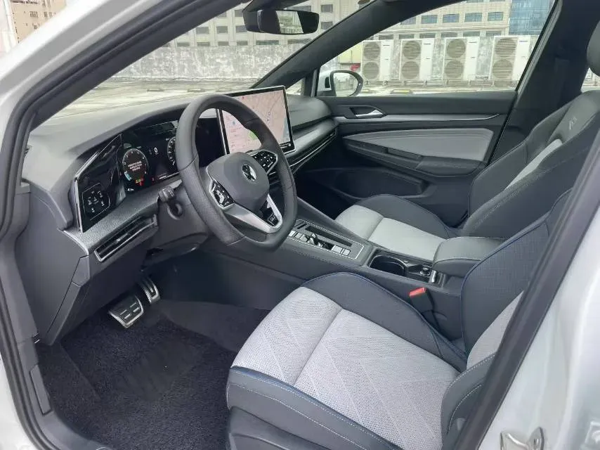 2025 Volkswagen Golf 1.5T 160HP L4 7DCT,autocango,china used car exporter,china ev exporter,chinese used car exporter,chinese used ev exporter