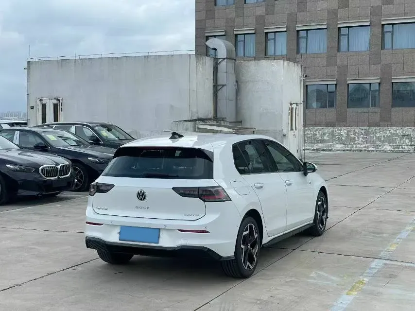 2025 Volkswagen Golf 1.5T 160HP L4 7DCT,autocango,china used car exporter,china ev exporter,chinese used car exporter,chinese used ev exporter