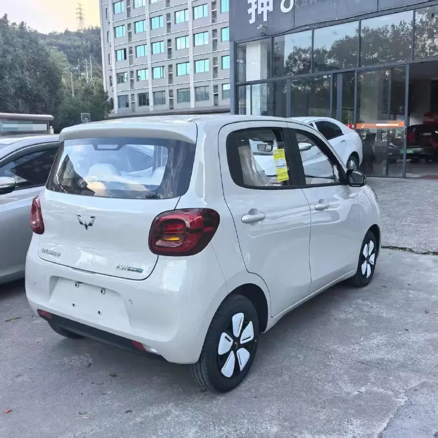 2025 WuLing HongGuang MINI EV BEV 16.2KWH,autocango,china used car exporter,china ev exporter,chinese used car exporter,chinese used ev exporter