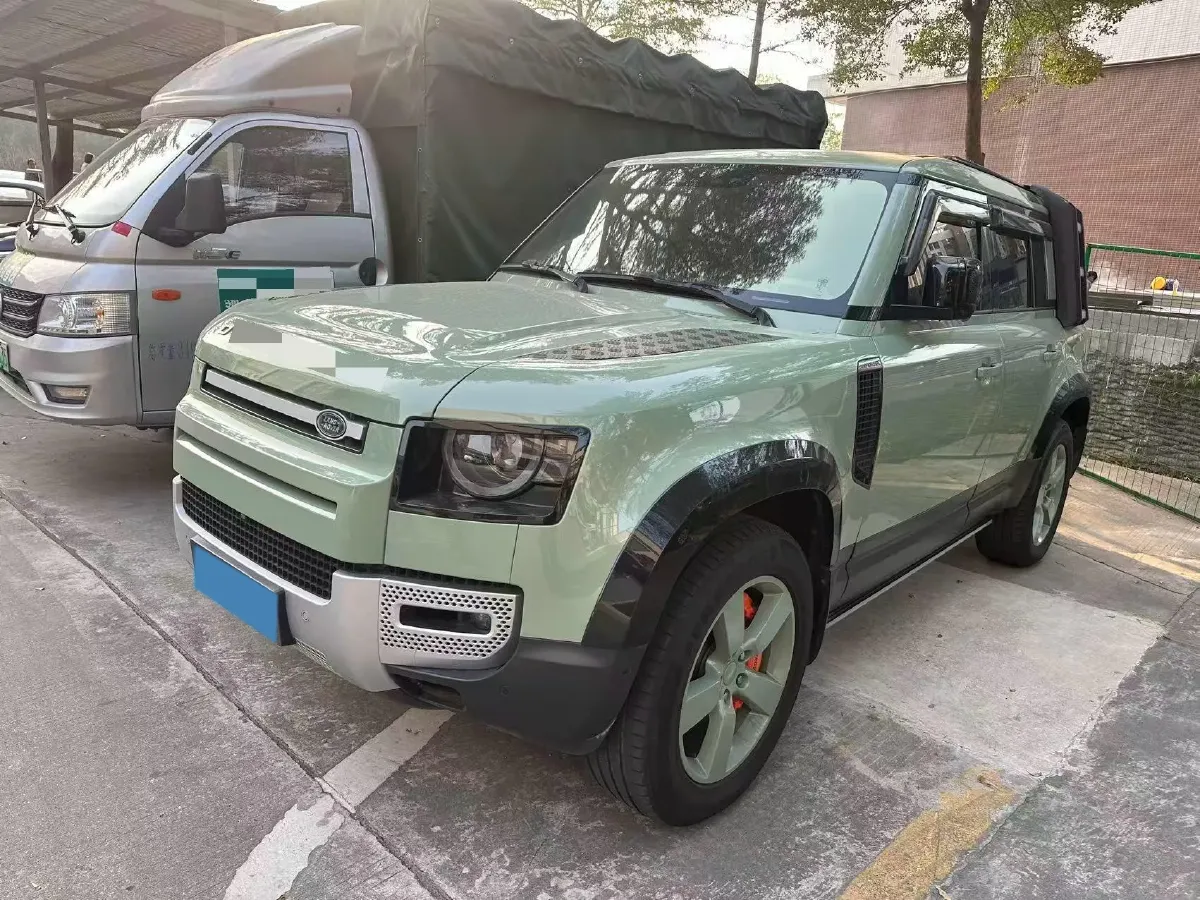 2023 Land Rover Defender 3.0T 400HP L6 8AT,autocango,china used car exporter,china ev exporter,chinese used car exporter,chinese used ev exporter