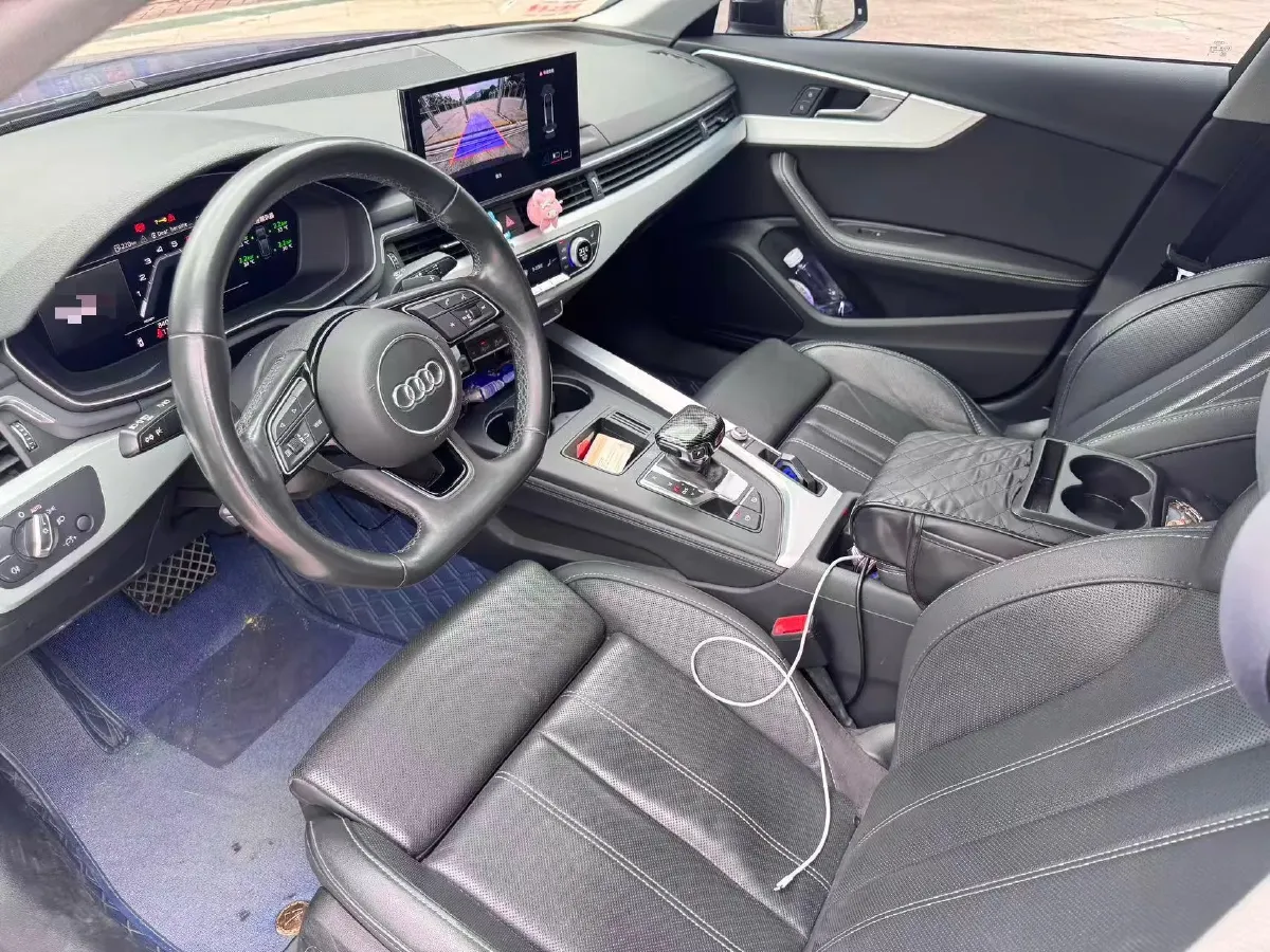 2022 Audi A4L 2.0T 190HP L4 7DCT,autocango,china used car exporter,china ev exporter,chinese used car exporter,chinese used ev exporter