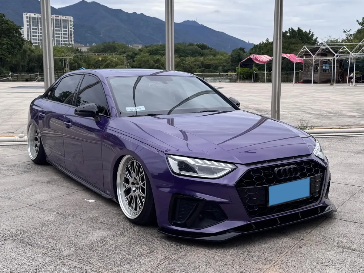 2022 Audi A4L 2.0T 190HP L4 7DCT,autocango,china used car exporter,china ev exporter,chinese used car exporter,chinese used ev exporter