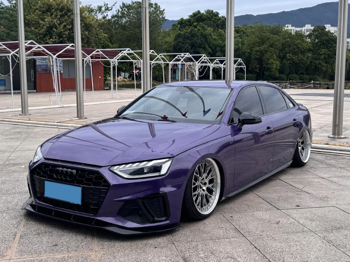 2022 Audi A4L 2.0T 190HP L4 7DCT,autocango,china used car exporter,china ev exporter,chinese used car exporter,chinese used ev exporter