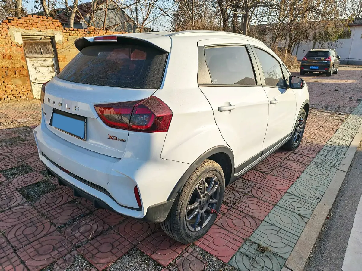 2022 Livan X3 PRO 1.5L 113HP L4 5MT,autocango,china used car exporter,china ev exporter,chinese used car exporter,chinese used ev exporter