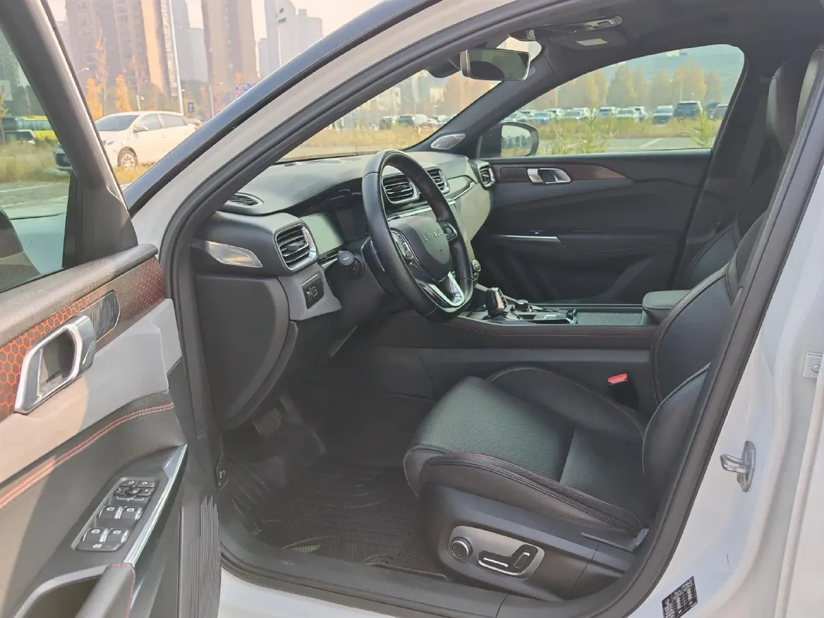 2018 Toyota C-HR 2.0L 171HP L4 CVT,autocango,china used car exporter,china ev exporter,chinese used car exporter,chinese used ev exporter