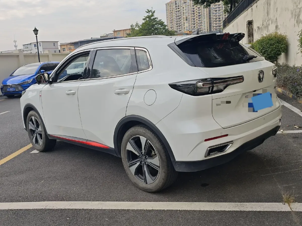 2022 ChangAn Oshan X7 Plus 1.5T 188HP L4 7DCT,autocango,china used car exporter,china ev exporter,chinese used car exporter,chinese used ev exporter