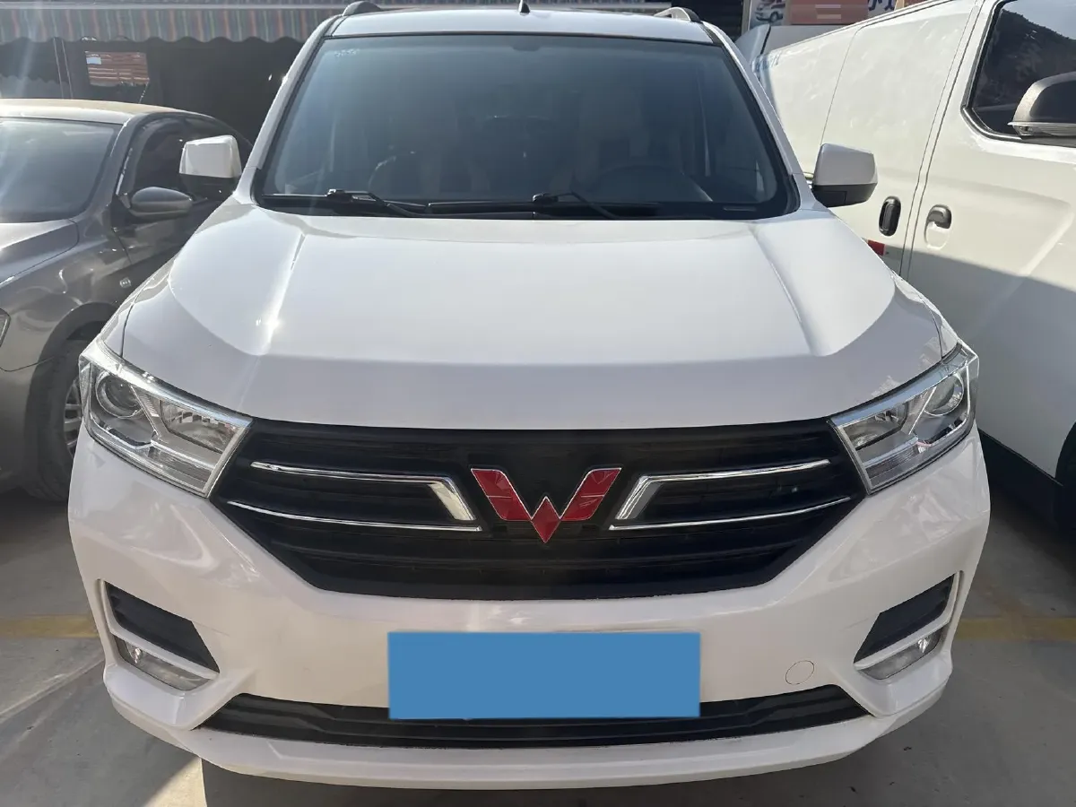 2021 WuLing RongGuang New Truck 1.5L 99HP L4 5MT,autocango,china used car exporter,china ev exporter,chinese used car exporter,chinese used ev exporter