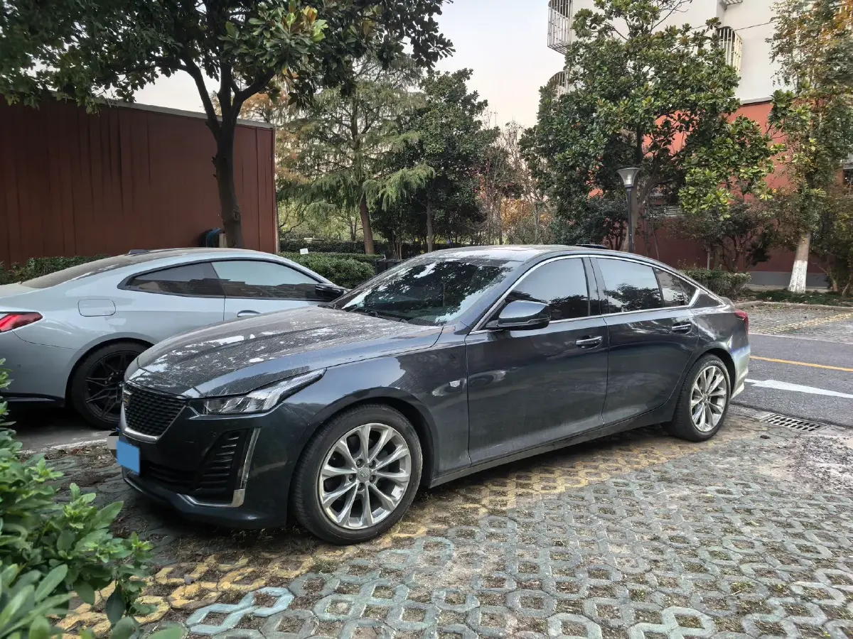 2021 Cadillac CT5 2.0T 237HP L4 10AT