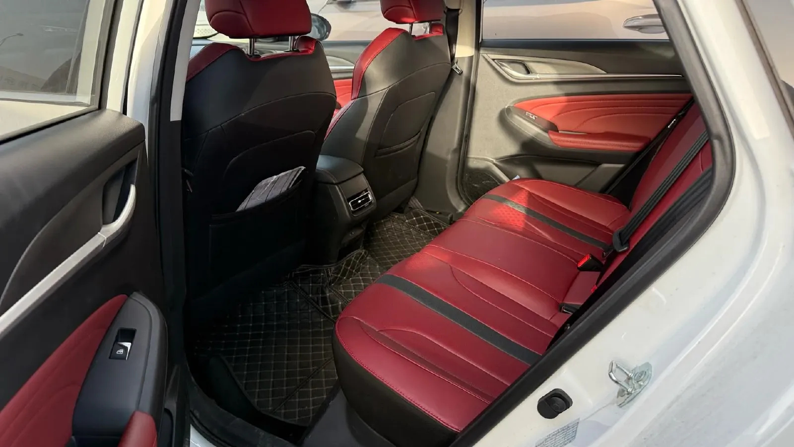 2021 ChangAn Eado 1.4T 160HP L4 7DCT,autocango,china used car exporter,china ev exporter,chinese used car exporter,chinese used ev exporter