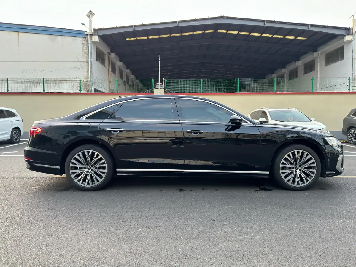 2024 Audi A8 3.0T 286HP V6 8AT,autocango,china used car exporter,china ev exporter,chinese used car exporter,chinese used ev exporter