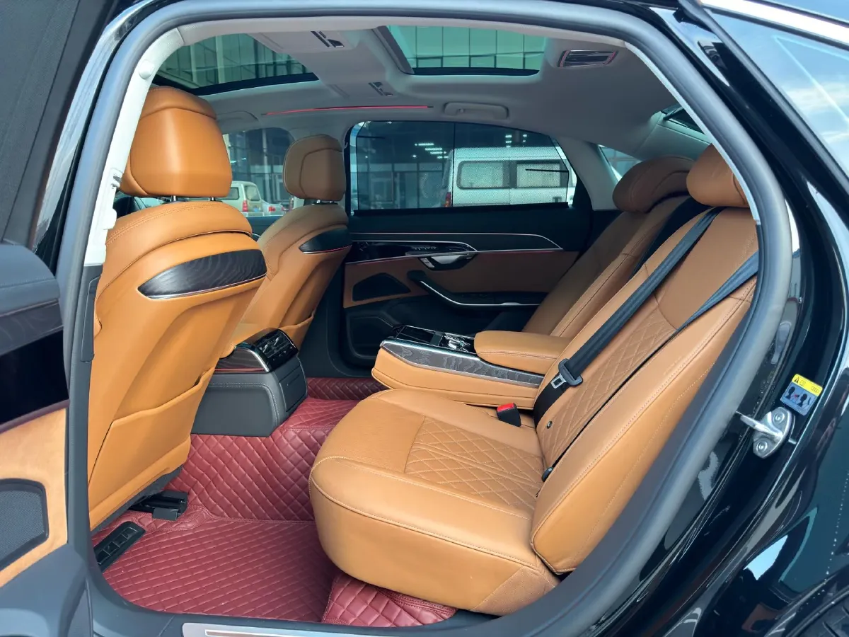 2024 Audi A8 3.0T 286HP V6 8AT,autocango,china used car exporter,china ev exporter,chinese used car exporter,chinese used ev exporter