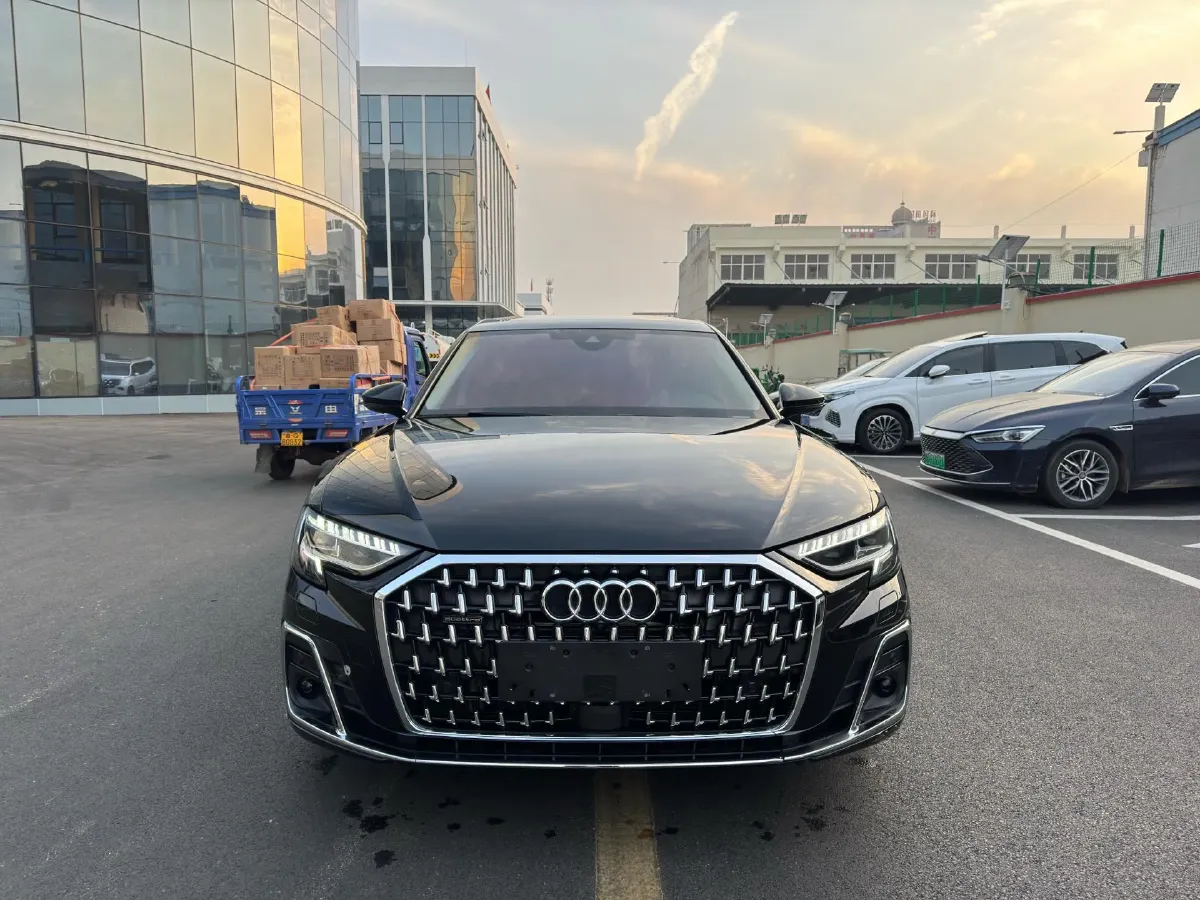 2024 Audi A8 3.0T 286HP V6 8AT,autocango,china used car exporter,china ev exporter,chinese used car exporter,chinese used ev exporter