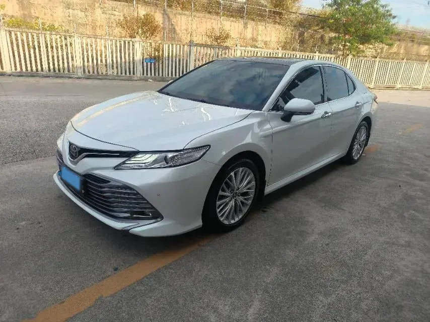 2021 Toyota Camry 2.5L 209HP L4 8AT