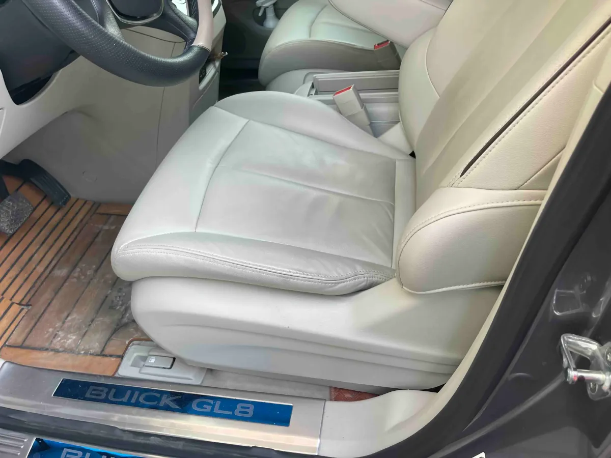 2021 Buick GL8 2.0T 237HP L4 9AT,autocango,china used car exporter,china ev exporter,chinese used car exporter,chinese used ev exporter