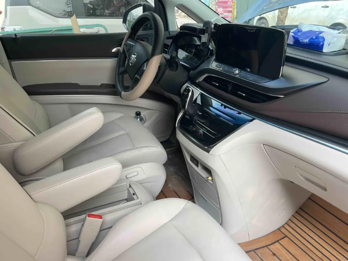 2021 Buick GL8 2.0T 237HP L4 9AT,autocango,china used car exporter,china ev exporter,chinese used car exporter,chinese used ev exporter