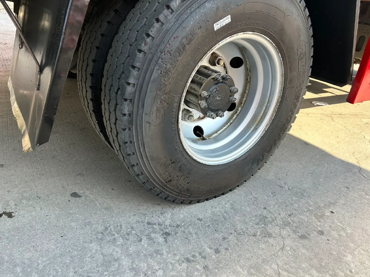 2026 Yuejin ChaoYue H 8MT,autocango,china used car exporter,china ev exporter,chinese used car exporter,chinese used ev exporter