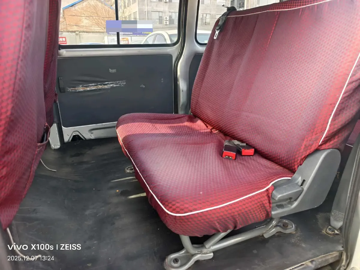 2015 WuLing ZhiGuang 1.2L 82HP L4 5MT,autocango,china used car exporter,china ev exporter,chinese used car exporter,chinese used ev exporter