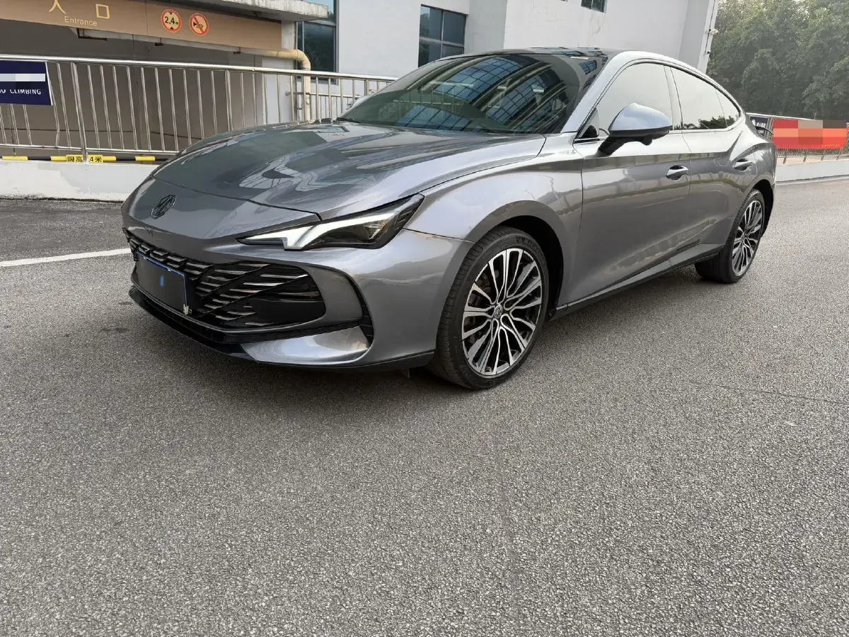 2023 MG 7 2.0T 261HP L4 9AT 2023 MG 7 2.0T 261HP L4 9AT