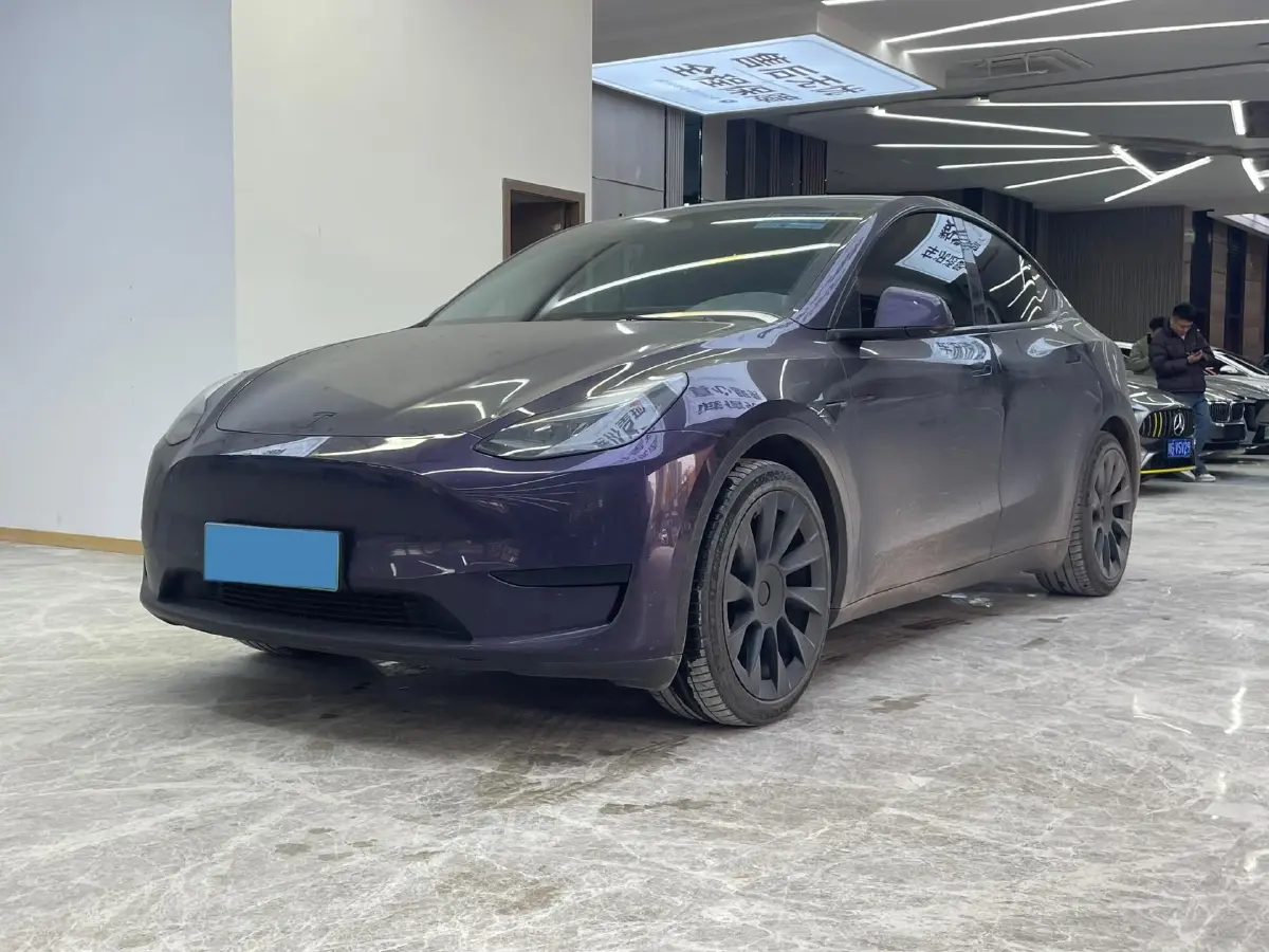 2022 Tesla Model Y BEV 60KWH
