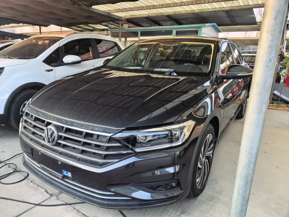2022 Volkswagen Sagitar 1.4T 150HP L4 7DCT