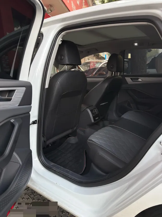 2025 Volkswagen Sagitar 1.5T 160HP L4 7DCT,autocango,china used car exporter,china ev exporter,chinese used car exporter,chinese used ev exporter